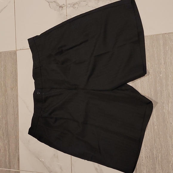 MEN'S Classic Dress Shorts| waist 38 - Picture 2 of 5